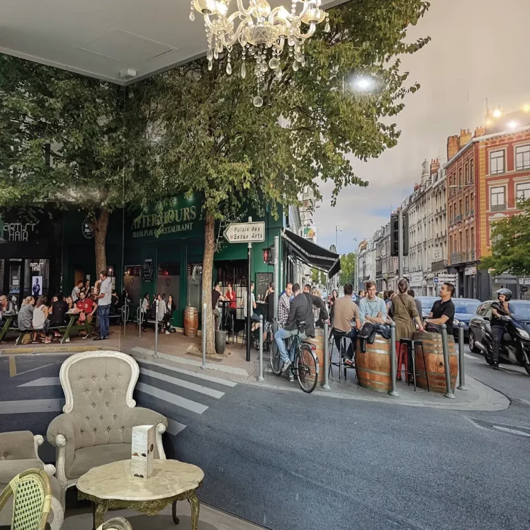 French Cafe wallpaper in a retail space